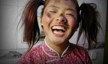 美女与丑女的对白_2000字