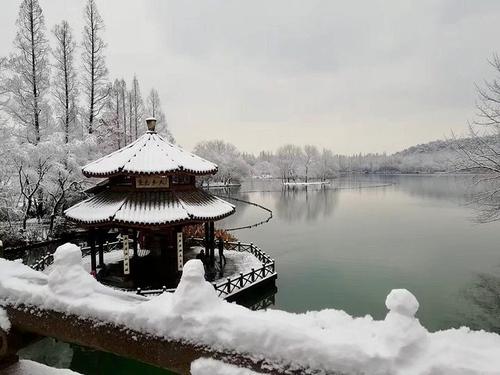 破碎的桥梁，雪_750字
