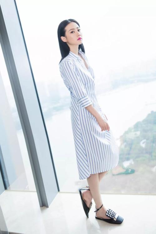 嘲笑强大的_1200字