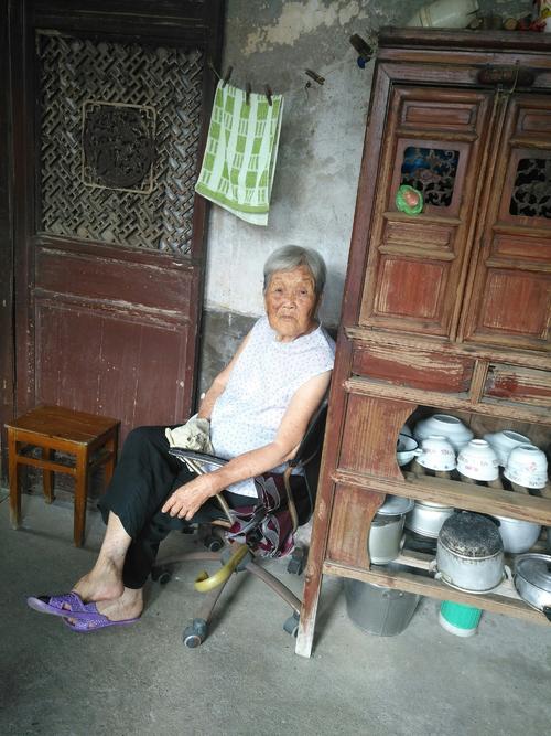 关于祖母的作文：祖母的庄园_1500字