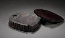 轩窗缱绻墨香浓，月影横斜隐芳红_3000字