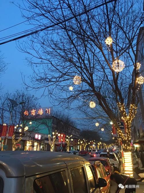 夜间颜色，磨损的主轴_2000字