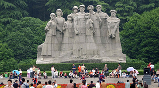 “5月1日”劳动节，我们曾经花过这个（照片）2