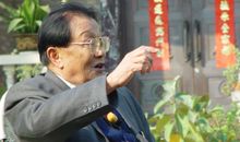 建国60周年平凡人物：吴仁宝_400字