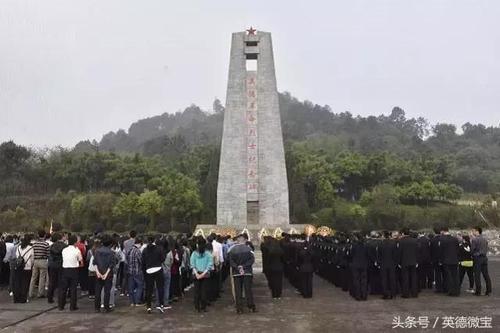 参观高桥烈士墓地_500字