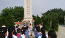 清明节扫墓缅怀革命烈士_450字