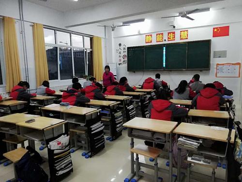 第二：学会在生活中写下生活中的新闻