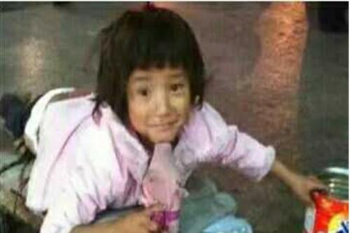 那是一个失去孩子的母亲，