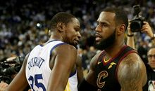 高一叙事散文：那目光令我感动_800字