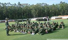 中学2015年秋季新生军训拓展活动方案