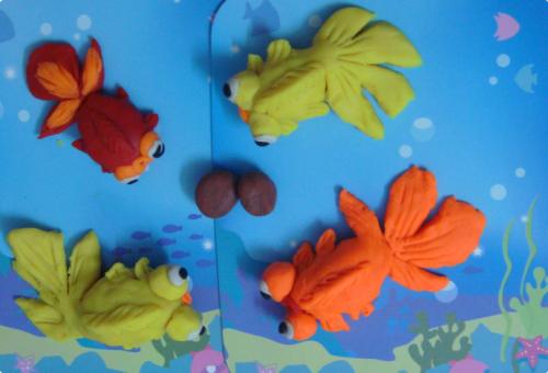 可爱的小金鱼和小乌龟_350字