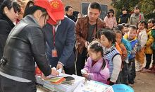 小学开展主题作文赛 　征集书包“瘦身”良方