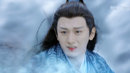 [PK Tour]关于做自己的构成：胸部是凌云之壮，没有高，_450字