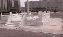 校园的升旗台_600字