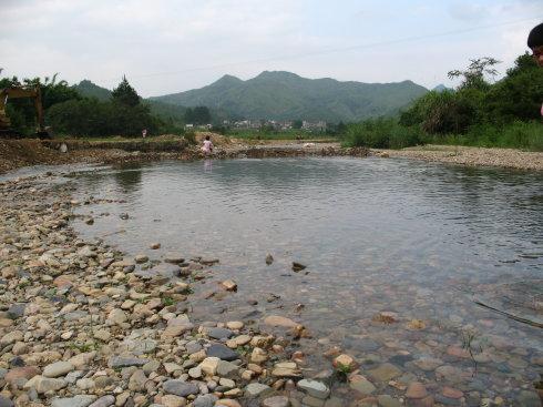 村庄·夏的邂逅_1200字