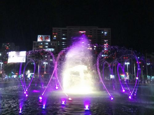 家乡喷泉_350字