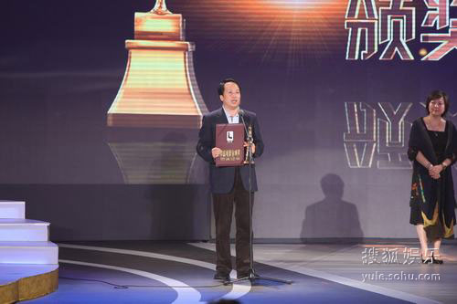 演员赢得了金吉奖的胜利说