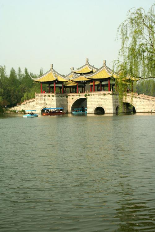 扬州薄西湖旅游_750字