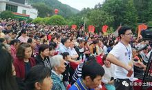 咫尺天涯，和你一起走过_1500字