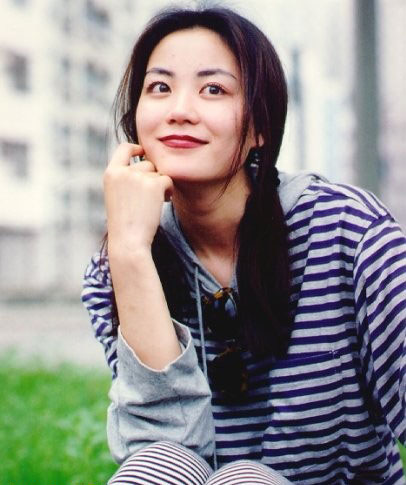 曝光当红色女主角校园是第一个爱赵薇周勋王飞张波志冰冰等