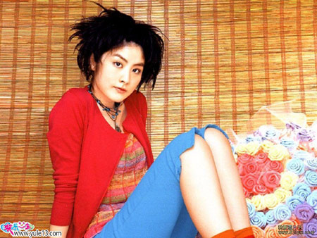 曝光当年轻的女演员校园的年轻人，第一个爱赵薇周迅勋王张波志李冰冰等