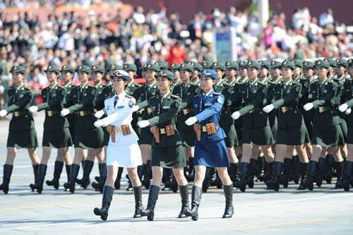 推荐：国庆最美丽的女性士兵