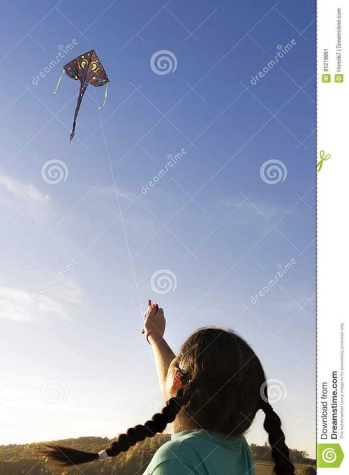 女儿是我母亲的风筝_700字