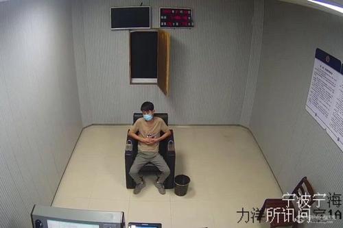[PK Tour]关于环境成分：小白兔智能垃圾回收车_1000字