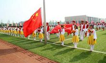 关于运动会的作文：春季运动会_550字