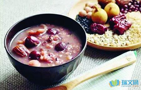 Laba Porridge的组成：kutu胸肉欢乐_2000字