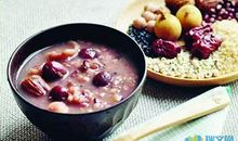 关于腊八粥的作文：煮腊八粥煮出的快乐_2000字