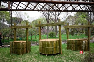 我与江南一致。