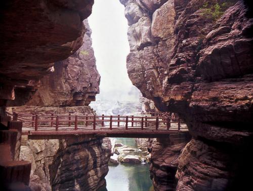 云台山红石峡_450字