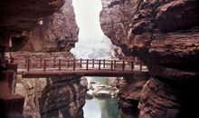 云台山红石峡_450字