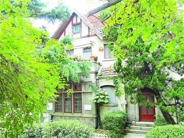 游览小庭院