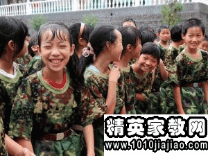 军事训练生活_900字