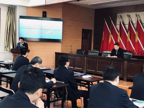 新学校老师