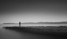 城市里孤独的人影_800字