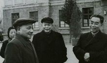 名人故事：邓小平巴黎开豆腐店_800字