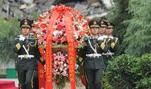 汶川地震一周年：带着温暖上路