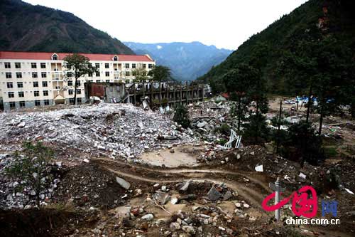 在生存的学生日记后面：当我看到外面的天空