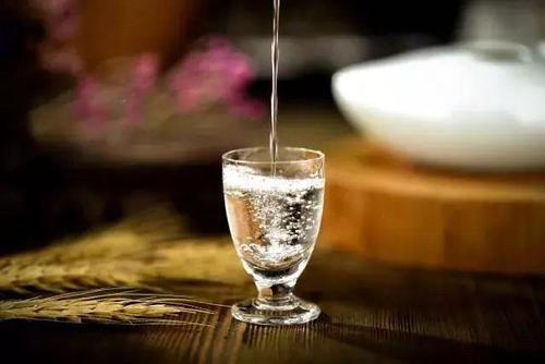 测试你是葡萄酒桌上的霸权吗？
