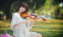 初二诗歌：只因有你，敲醒了我悲凉的梦_50字