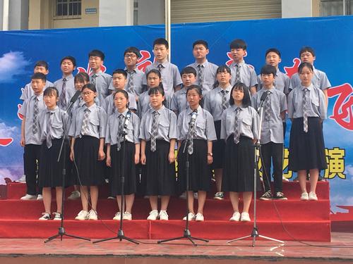 后来，你和我开始互相排除，友谊季度五裂，有时会有怨恨的想法，不再像以前一样笑，也许我们没有联系。说话，不如没有笑，你和我知道这个真理，所以用各种方式来看看，但我总是忘记你...