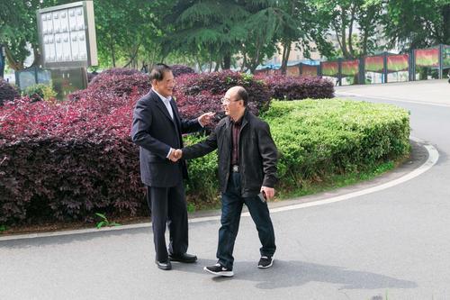 本赛季非常令人兴奋 - 男孩，女孩_800字给图书馆
