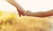 父亲优美段落：父亲的手段落_700字