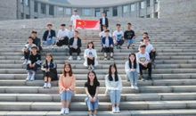 面对国旗，我想到的_900字