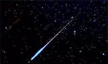 一颗流星划过.是因为它放弃了夜空._500字