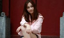 丑丫头变身美女校花_650字