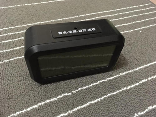 闹钟，书包和台灯_800字